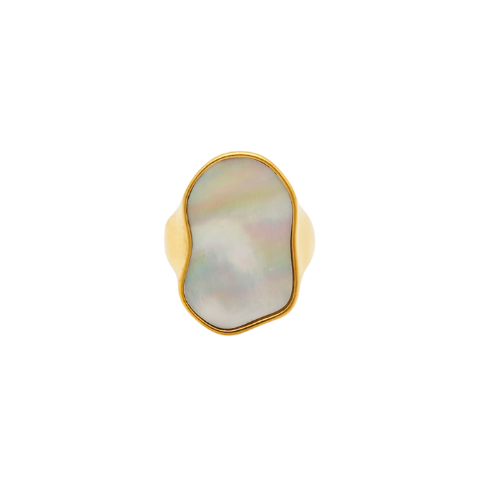 The Sierra Ring product view – organic 18K gold mother of pearl cocktail ring Arina Linea limited collection